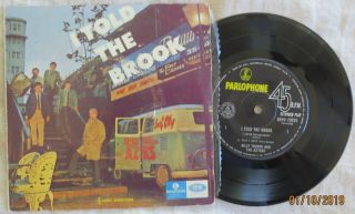 Billy Thorpe & The Aztecs - I Told The Brook - 1965 Parlophone Ep