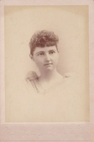 Cabinet Card Great Ad,  S.  F,  Cal,  1895,  Young Lady Very Curly Bangs,  Chiffon Dress
