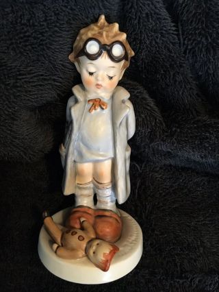 Hummel Goebel Figurine Hum 127 Doctor Tmk7 5 " Boy W Doll.