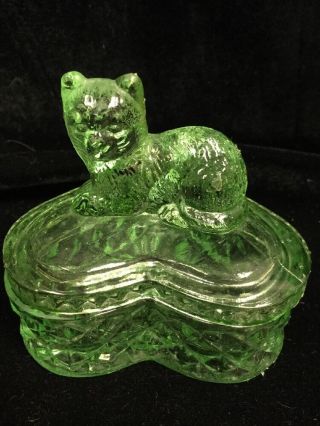 Vtg Pretty Green Glass Trinket Dish,  Cat In Repose On Lid,  3 " - Sweet