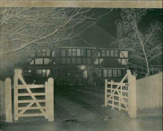 Vintage Photograph Of The Enfield Home Where Mr Ross Mcwhirter Was Shot Dead In
