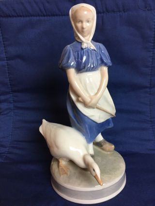 Vintage Royal Copenhagen Girl With Goose 527 Figurine