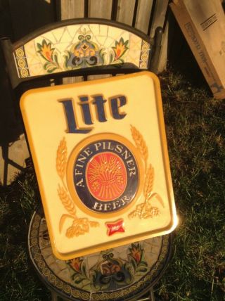 Vintage Miller Lite - A Fine Pilsner Beer " Lighted Sign Illuminated Display F113
