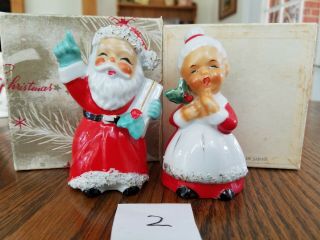 Vintage Japan Christmas Santa & Mrs.  Claus Ceramic Salt & Pepper Shakers W/ Box