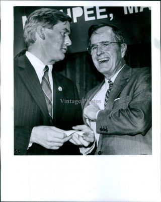 1990 George Bush William Weld Mashpee Middle School Republican Ma Photo 8x10