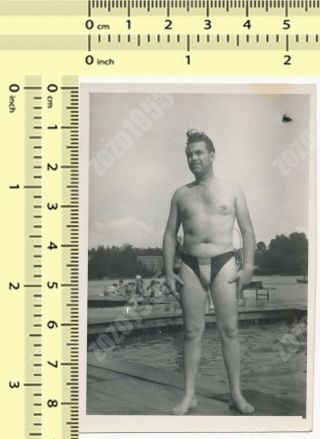Muscular Shirtless Man In Swim Trunks Pose On Beach,  Gay Int Guy Old Photo Orig.
