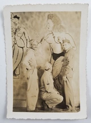 Snapshot Photograph Soldiers Men Touching Nude Woman Drawing On Wall Wwii 1940s