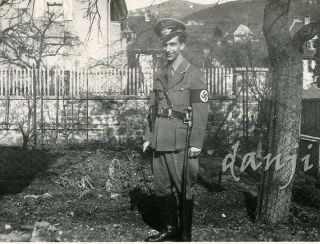 Us Soldier In German Uniform In Alsace - Lorraine France Ww2 Military Photo