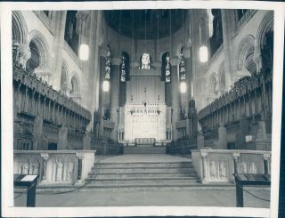 1941 Press Photo Ww2 Ny Cathedral St John Divine Sanctuary Vista Vintage 7x9