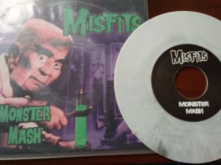 Misfits ‎– Monster Mash 7 ",  White,  Misfits Records