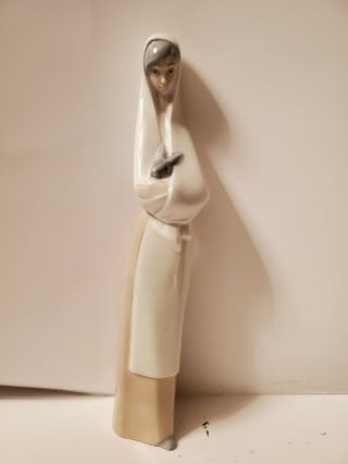 Nao Lladro Porcelain Figurine " Girl With Rabbit 1992 Vintage Retired Spain Rare