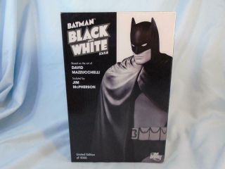 Dc Direct Batman Black & White Statue Figurine Mazzucchelli Design 2120/5000