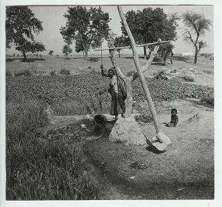 Max Desfor Vintage 1946 Water Drawn From An Ancient Well,  India Press Photo