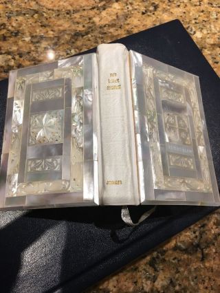 The Red Letter Testament in a mother of pearl binding 1950 Limited 3