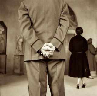 1950s Photo Negative Nyc Metropolitan Museum Of Art Cloister Guard Pic By Chazen