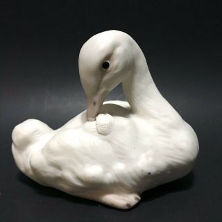 Vintage 1988 Cybis Usa " Preening Baby Swan " Porcelain Figurine 4 " X 5 " X 3 "