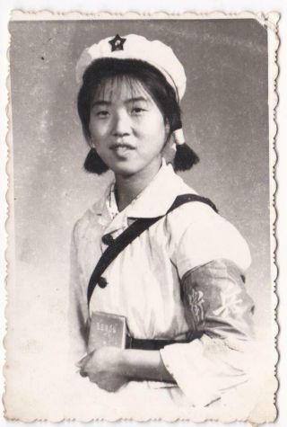 Cute Red Guards Girl Photo Armband Mao Cap Badge Book China Cultural Revolution
