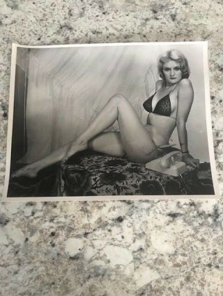 Vtg 1950s 8x10 B&w Photo Pin Up Model In Lingerie Telephone Sexy Eyes Hair