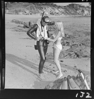 Vtg 1960 Photo Film Negative Beach Couple Scuba Diver Gear Wetsuits Aqua Lung 2
