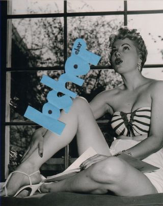 Rare Martha Hyer Photo Hollywood Glamour Sexy Blonde Busty Leggy Swimsuit Legs