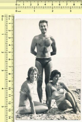 Beefcake Shirtless Man Trunks Bulge & Bikini,  Swimsuit Women On Beach Old Photo