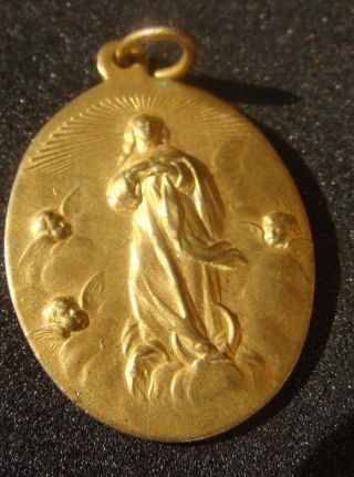 ASSUMPTION OF VIRGIN MARY INTO HEAVEN RARE VINTAGE GOLD PLATED CHARM PENDANT 3