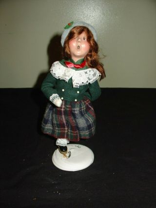 2001 Byers Choice Carolers Hand Crafted Christmas Girl Skating 45 Of 100