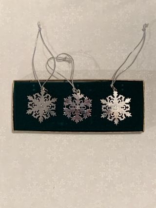 Metropolitan Museum of Art MMA miniature Snowflake Christmas Ornaments,  set of 3 2