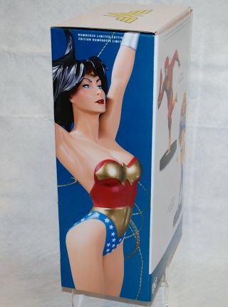 DC Designer Series Wonder Woman Statue by Adam Hughes 2315/5000 2