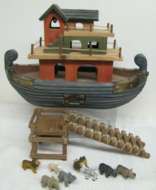 Vintage Wooden Noah 