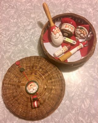 Eddie Walker Santa Button Sewing Kit with 5 Sewing Tools - Retired 2