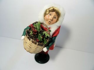Byers Choice Caroler Girl Holding A Basket Of Holly 1997