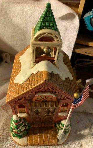 Lefton Colonial Village Northpoint School 07960 - 1991 - Lights Up - Beauty