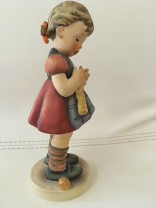 Vintage Goebel HUMMEL Figurine 6 1/2” Girl Knitting 1963 A STITCH IN TIME 2