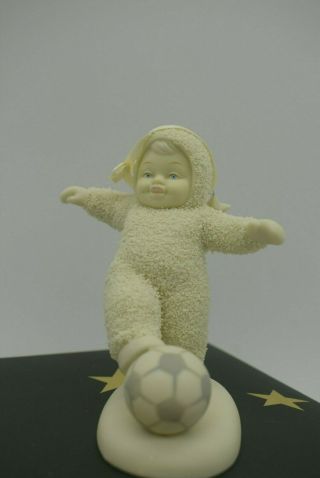 Dept 56 Snowbabies " Score " Soccer Playing Starlight Games Collectible Ornament