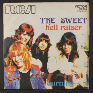 SWEET: Hell Raiser / Burning 45 (Italy,  PS,  sm tear at opening,  sm tape on sea 2