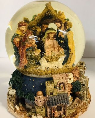 Grandeur Noel ® Musical Water Globe Christmas Nativity Scene Silent Night