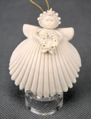 Margaret Furlong 1995 Miniature Wreath Angel Seashell Christmas