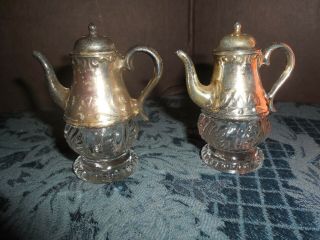 Teapot Top With Clear Glass Bottom Salt And Pepper Shakers Euc