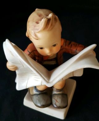 Goebel Hummel 184 Latest News Tmk - 3 Boy Reading Newspaper 5 " Porcelain Figurine