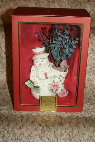 Lenox For The Holidays Petals And Pearls Snowman Christmas Vase Figurine