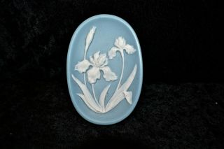 Wedgwood Blue Jasperware Oval Trinket / Soap Dish Floral Lillies 5 - 1/2 "