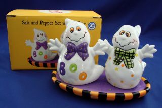 Cracker Barrel Trick Or Treat Collectible Salt And Pepper Shaker Set With Tray