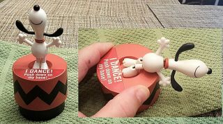 Peanuts Snoopy Vintage 5 " Push Button Thumb Puppet Collapsing Toy Ufs Dog Vtg