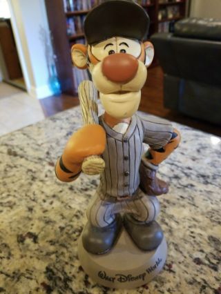 Walt Disney World Tigger Bobblehead Retro Mickey Baseball 9 "