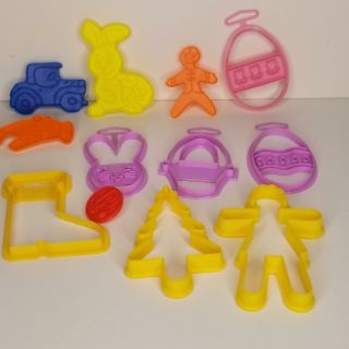 Wilton Cookie Cutter Shapes Spring Easter Basket Bunny Egg Christmas Total 12