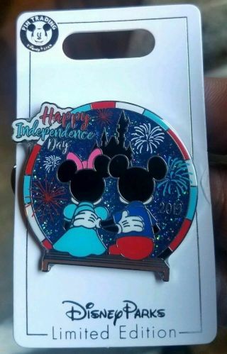 Disney Parks Mickey And Minnie Mouse Happy Independence Day 2019 Trading Pin