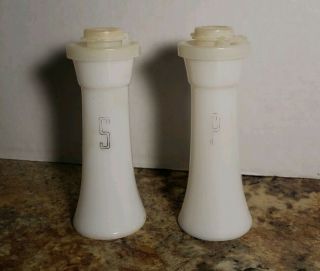 Vintage Tupperware White Hourglass Salt & Pepper Shakers Mini 4”tall 831