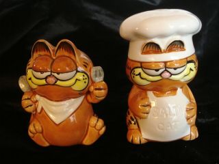 Ceramic.  Garfield.  Salty Cat.  Chef.  Salt & Pepper Shakers