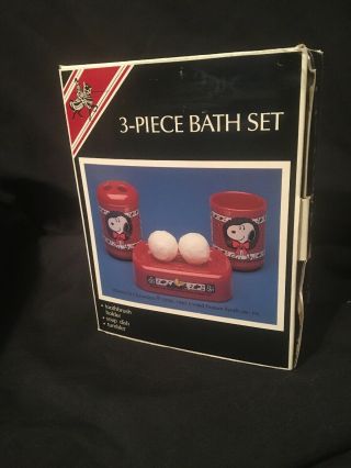 Vintage Snoopy Christmas Toothbrush Holder Peanuts Soapdish Cup 3 Piece Bath Set